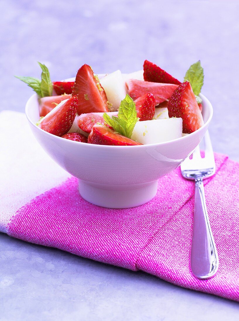 Strawberry dessert in a bowl