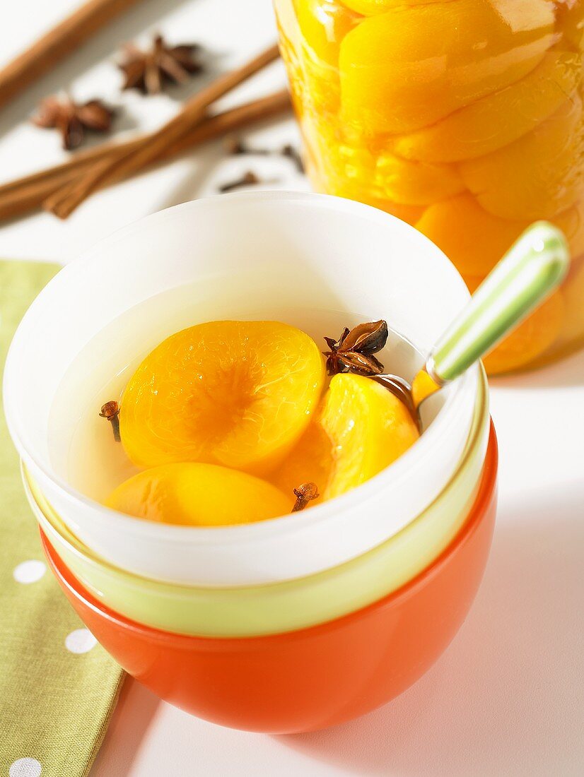 Spicy peach compote