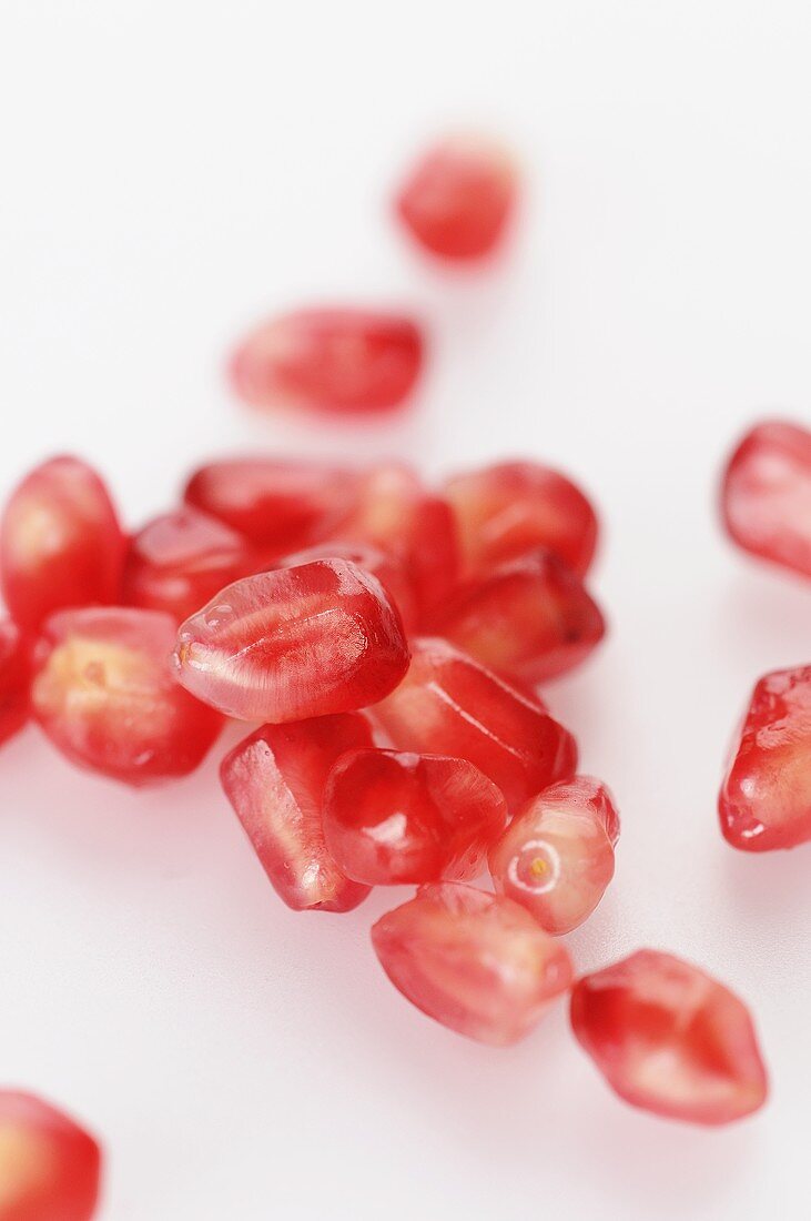 Pomegranate seeds (close up)