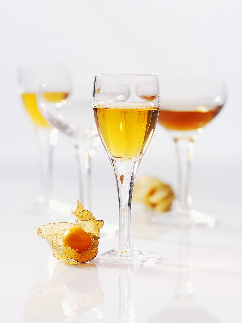 Physalis liqueur and various drinks