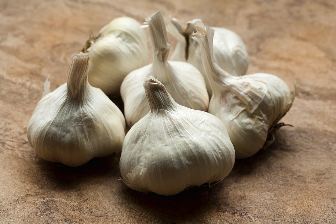 Six Whole Garlic Bulbs