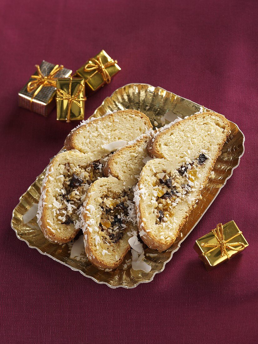 Kokosnussstollen zu Weihnachten