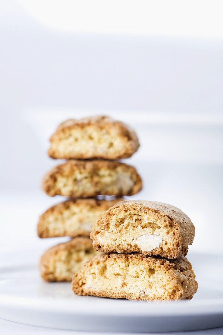 A stack of cantuccini