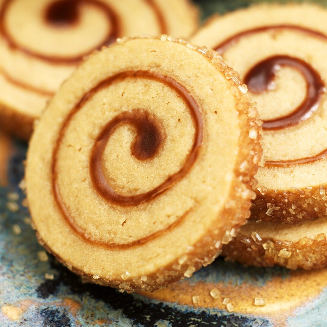 Pinwheel Cookies mit Ahornsirup & Zuckerrand