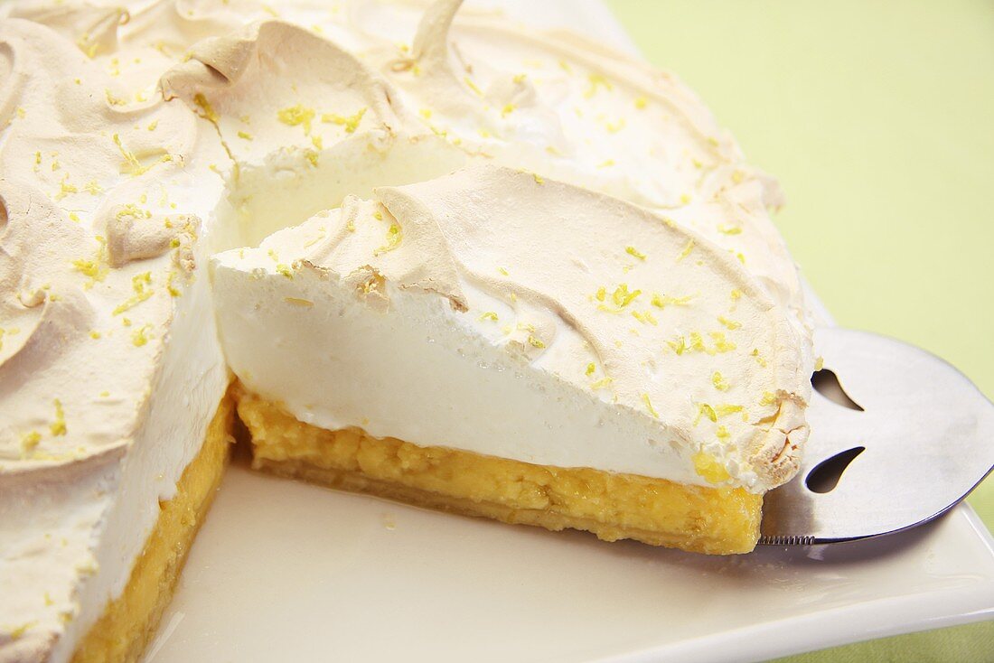 Lemon meringue tart, sliced