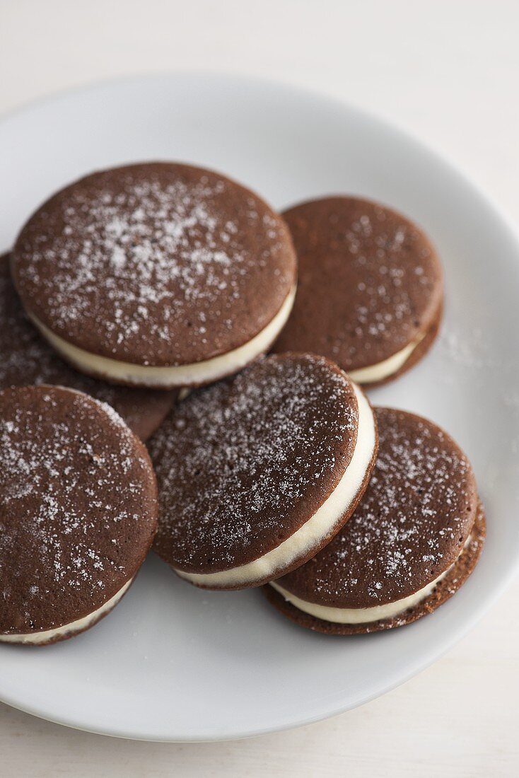 Whoopie pies with a vanilla cream filling