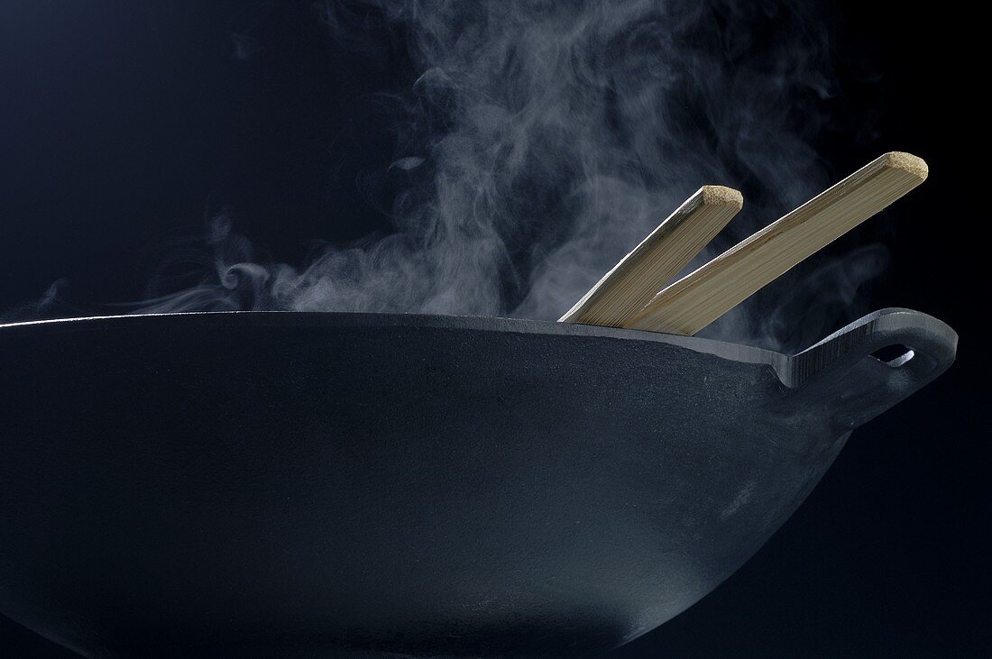 Steaming wok