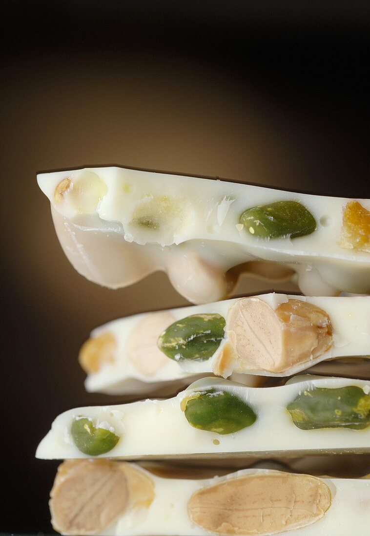 White chocolate with almonds and pistachios