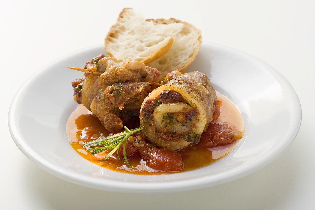 Belly pork rolls with tomato pesto, white bread