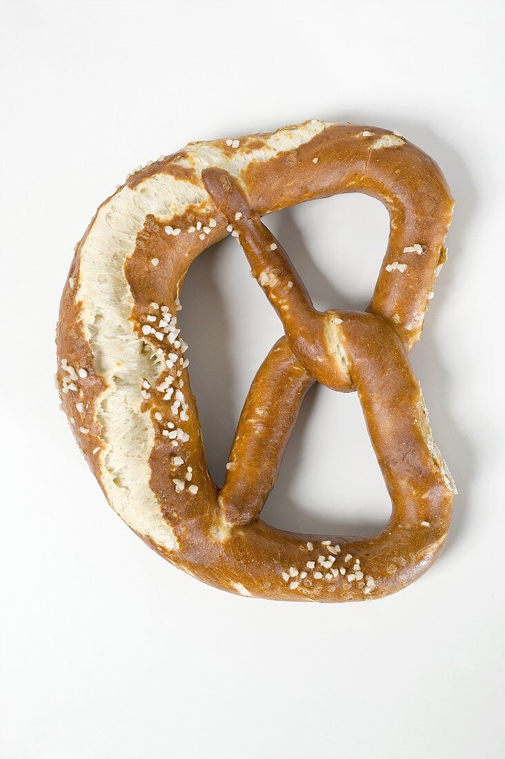 Laugenbrezel mit Salz