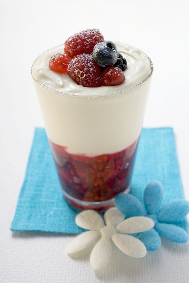 Berry dessert with cream