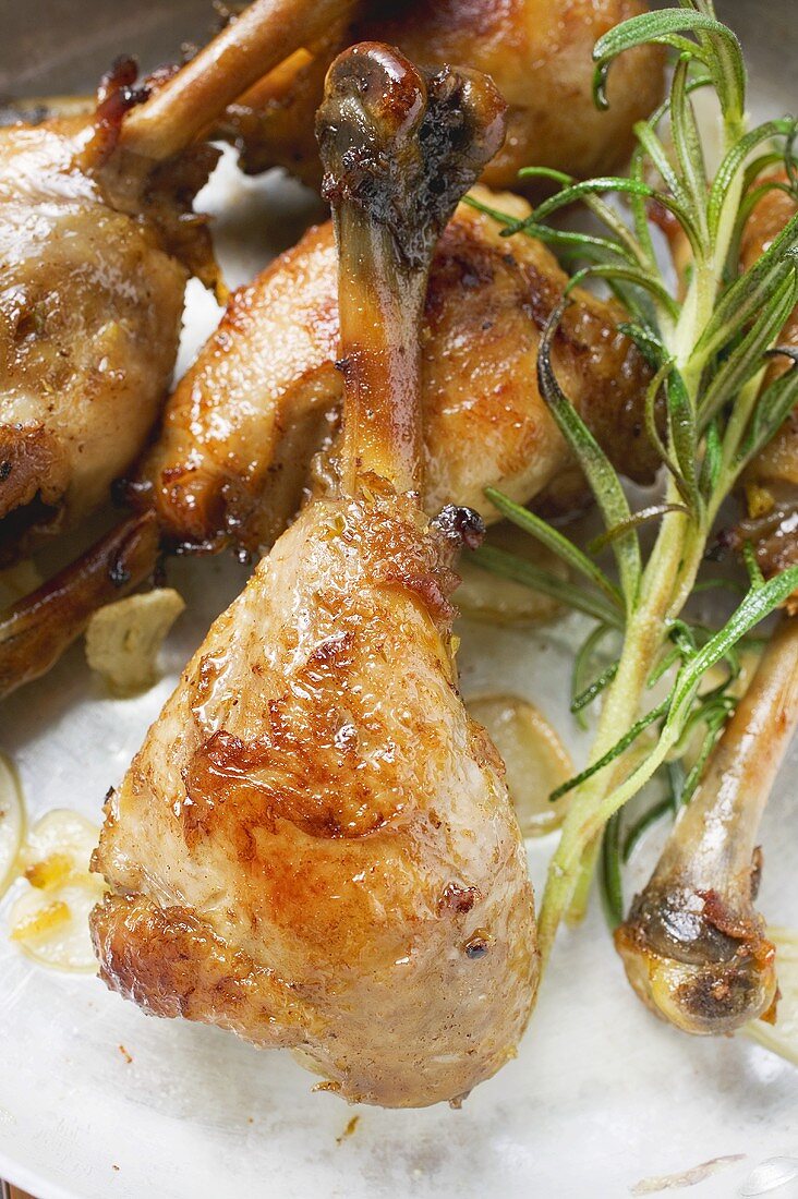 Fried chicken legs with rosemary (detail)