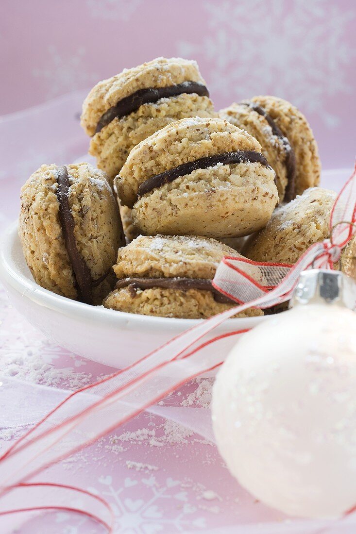 Chocolate-filled Christmas biscuits