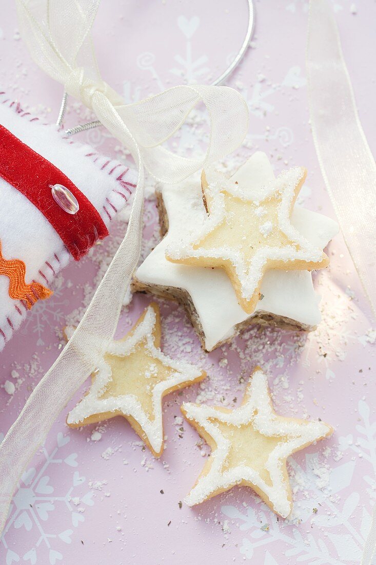 Verschiedene weihnachtliche Sternplätzchen