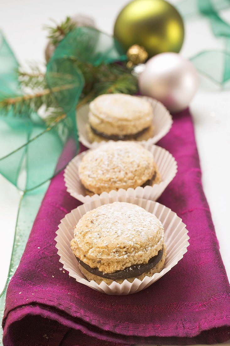 Chocolate-filled Christmas biscuits