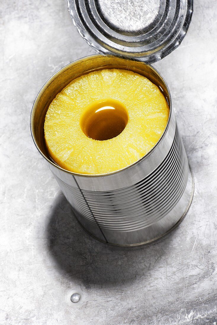 Pineapple rings in a tin