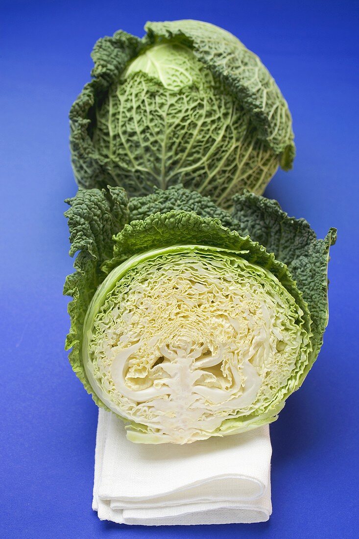 Savoy cabbage, whole and half