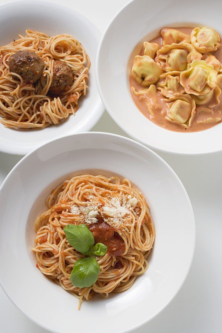 Spaghetti mit Tomaten, Spaghetti mit Hackbällchen, Tortellini