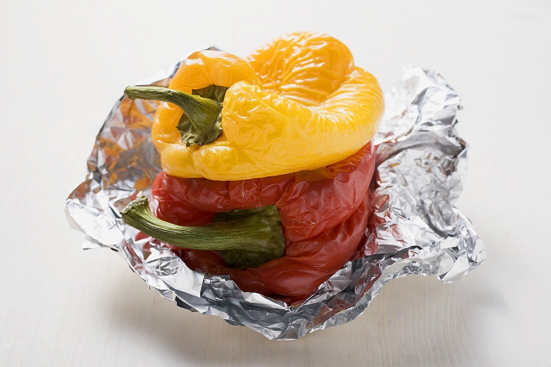 Grilled peppers on aluminium foil