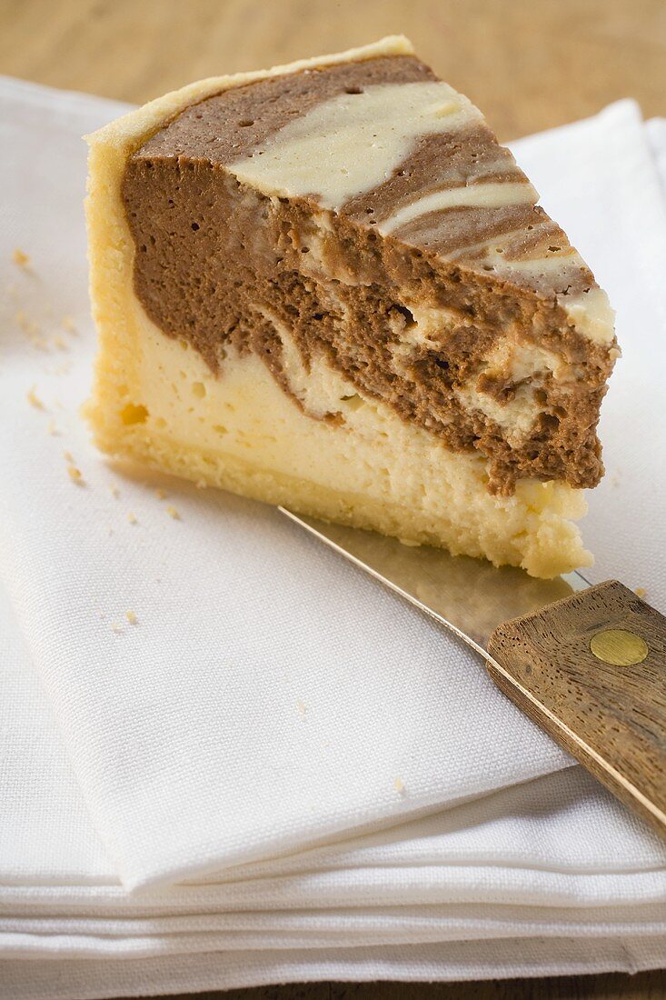 Piece of marble cheesecake (USA)