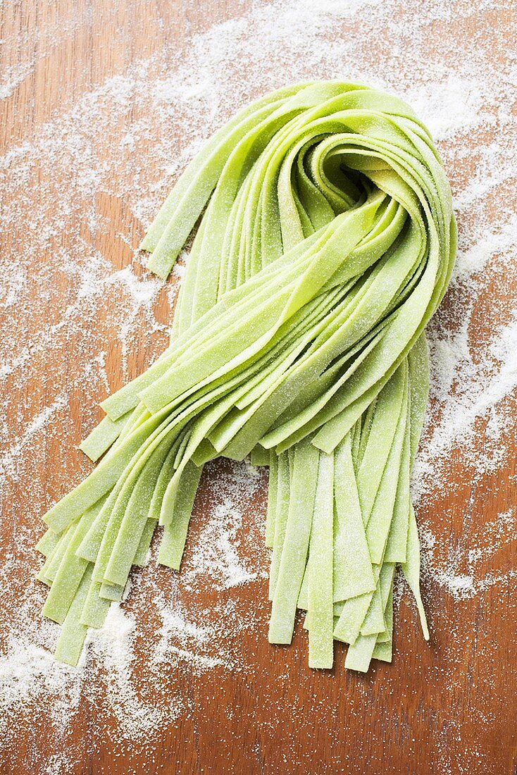 Home-made green ribbon pasta