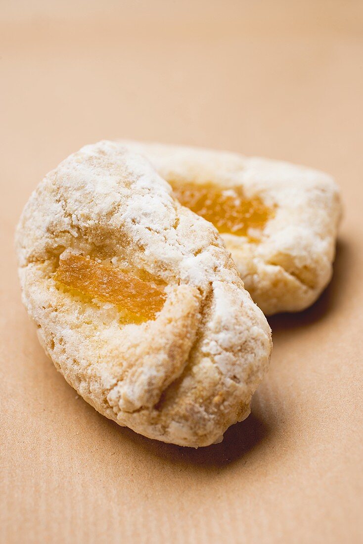 Italian almond biscuits