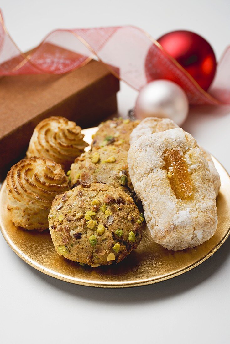 Italian almond biscuits on plate (Christmas)