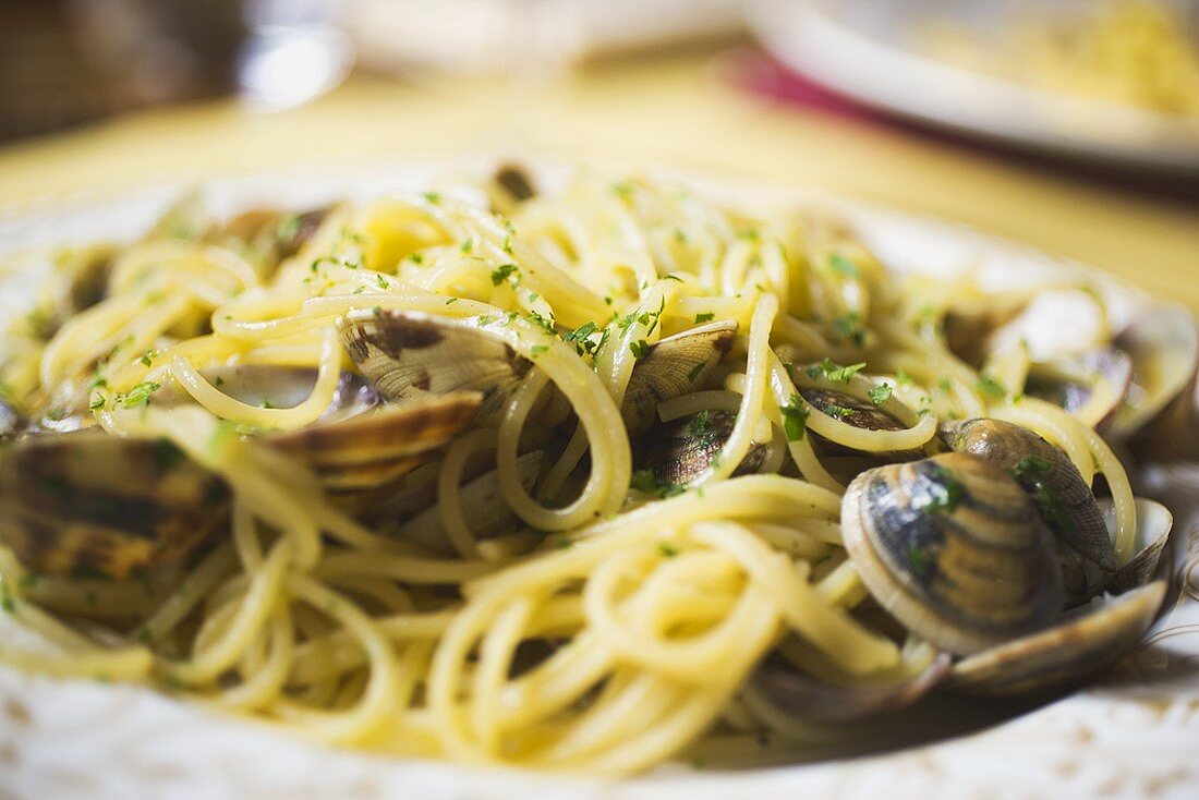 Spaghetti with clams