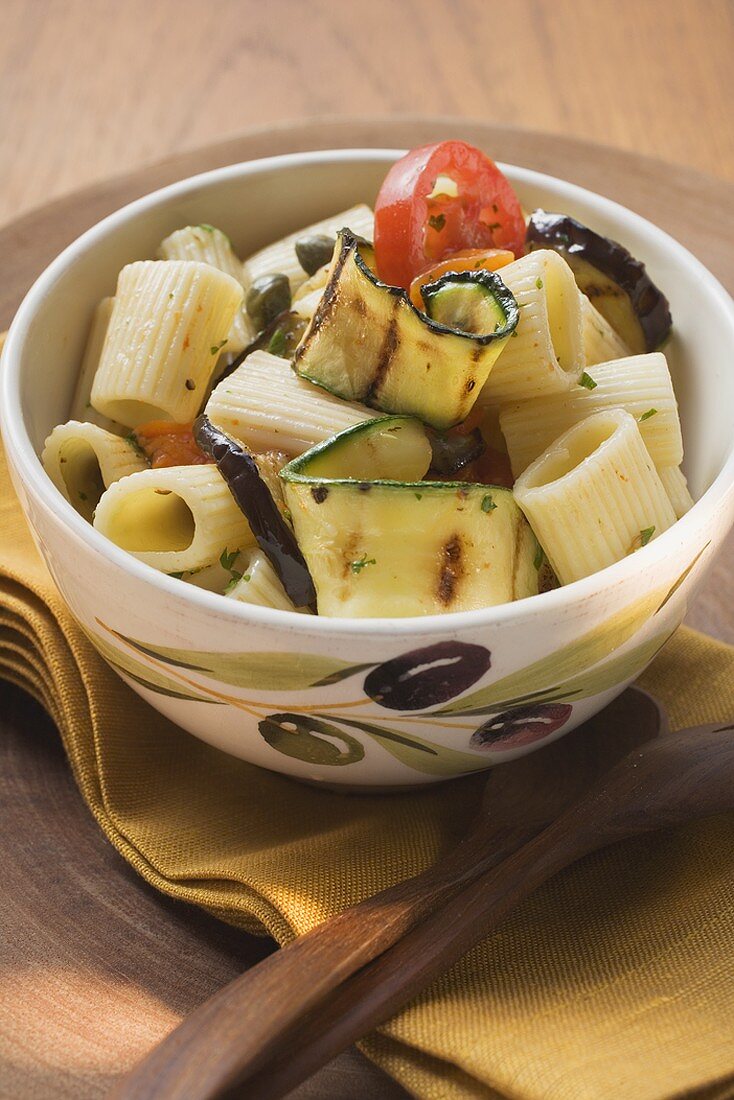 Pasta salad with grilled vegetables