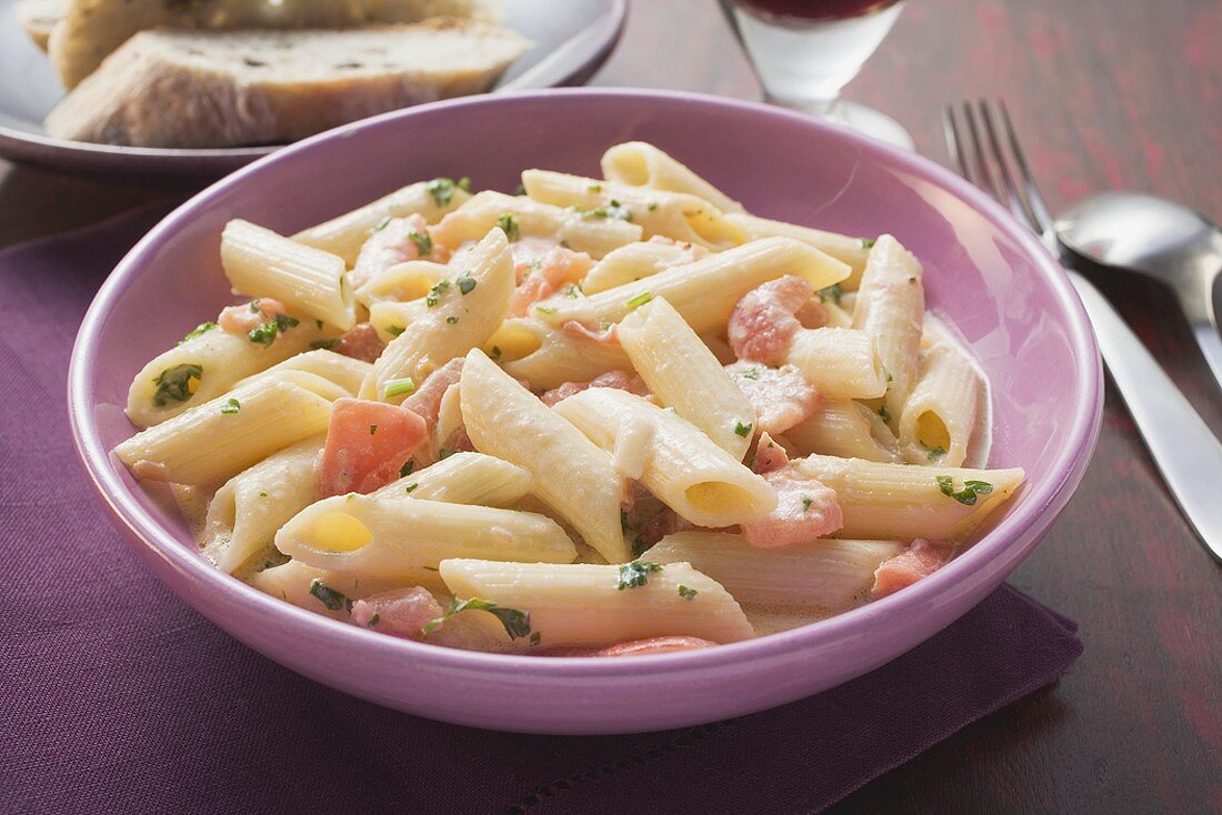 Penne mit Lachs-Sahne-Sauce