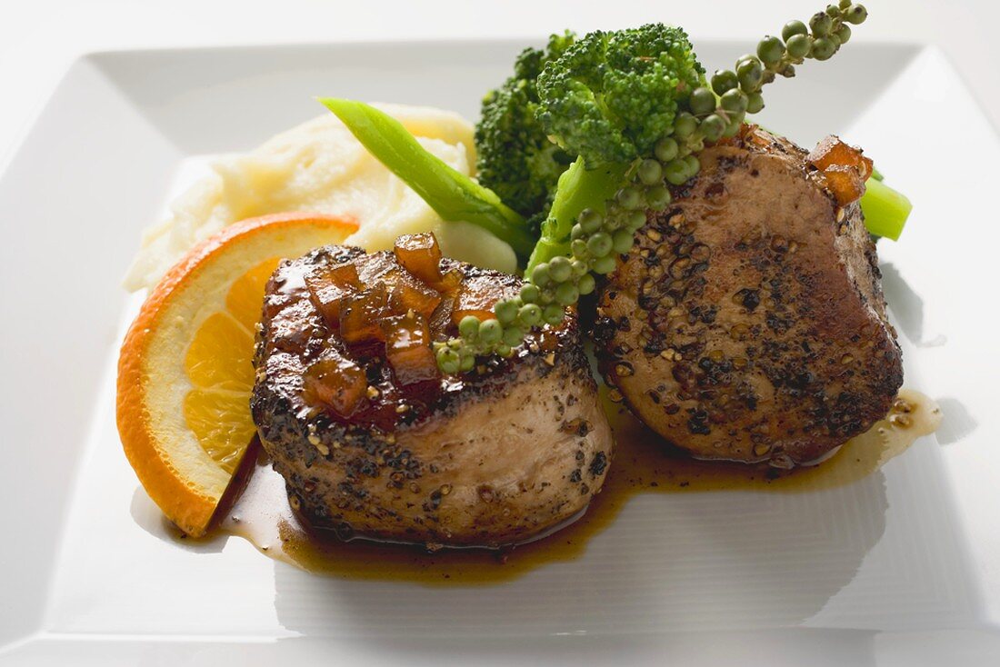 Pork medallions, green peppercorns, broccoli & mashed potato