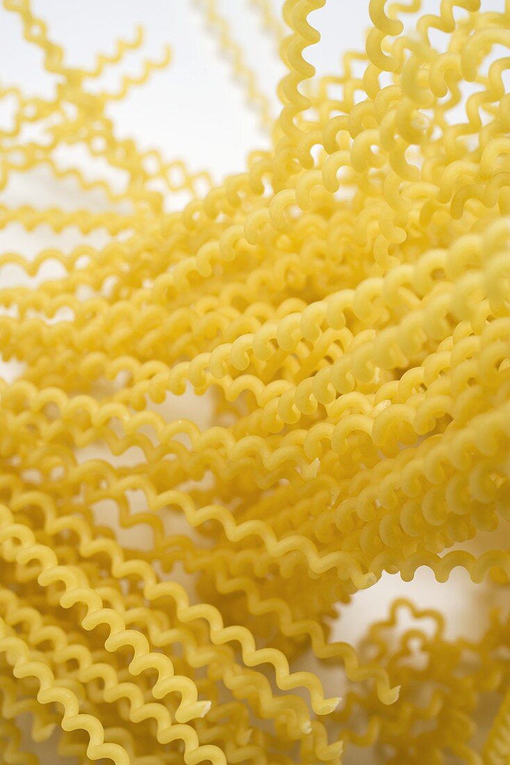 Fusilli lunghi (lange Spiralnudeln)