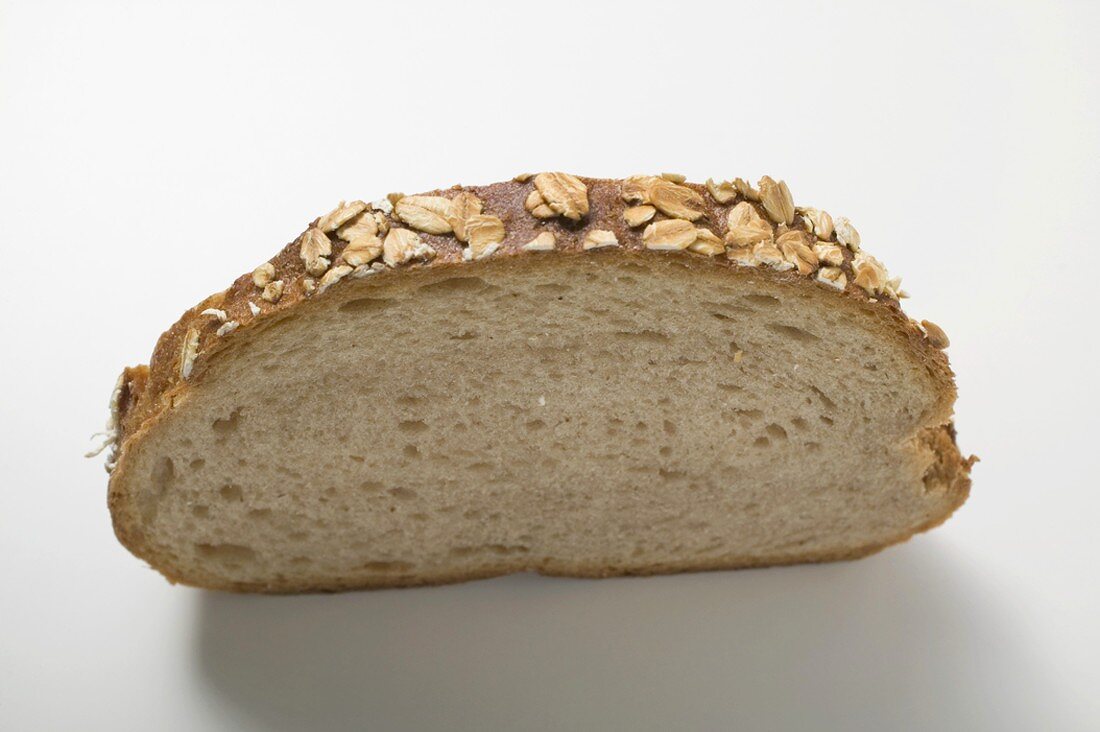 Brotscheibe von Haferflockenbrot