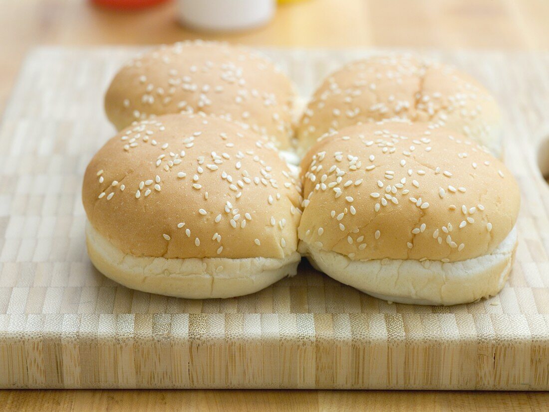 Sesame buns for hamburgers