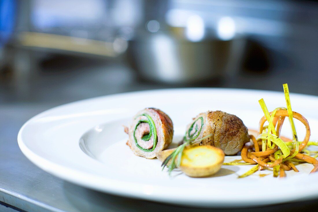 Veal roulade with vegetables