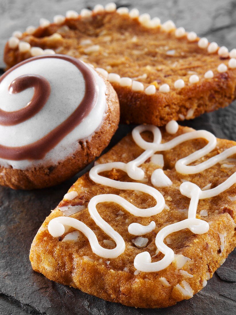 Silesian and French 'pepper nut' biscuits decorated with icing sugar