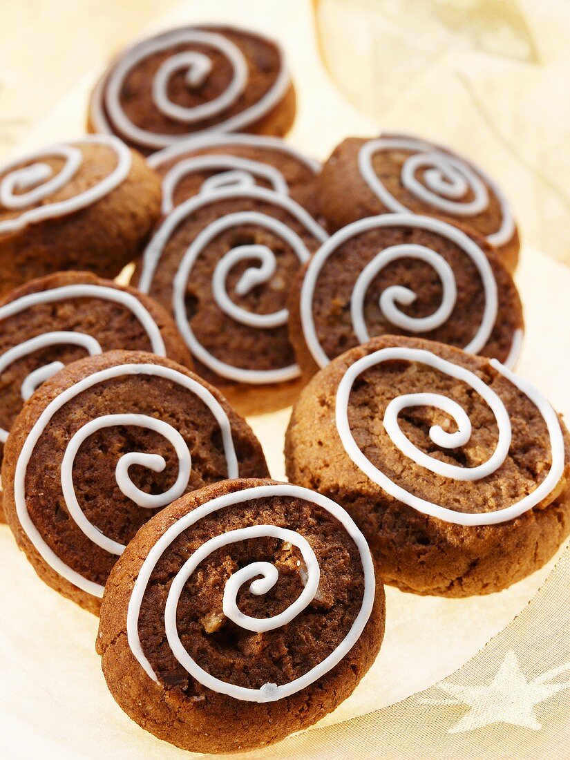 Silesian 'pepper nut' biscuits decorated with icing sugar