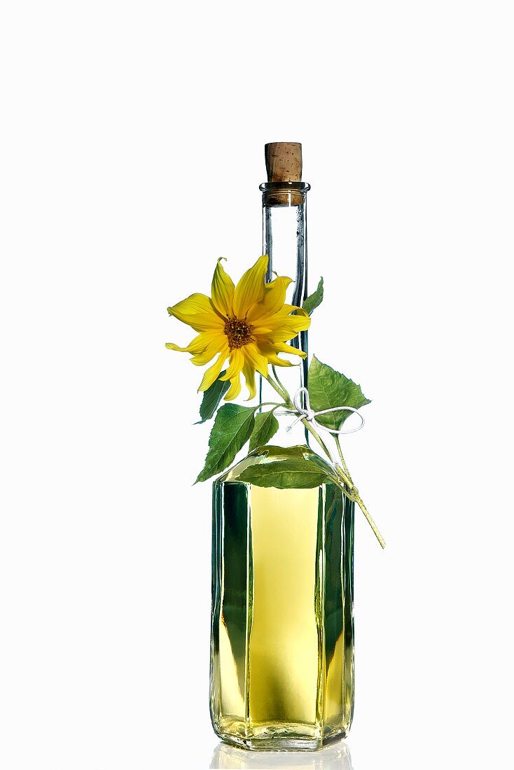 Sonnenblumenöl in Flasche