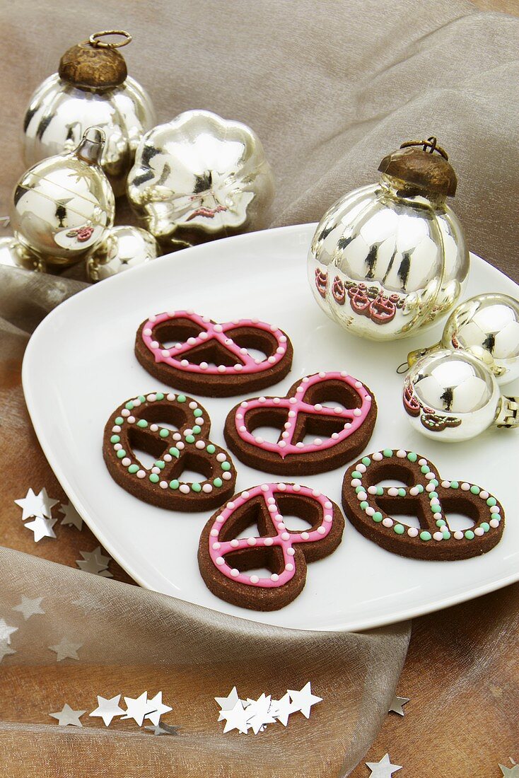 Christmas biscuits in shape of pretzels