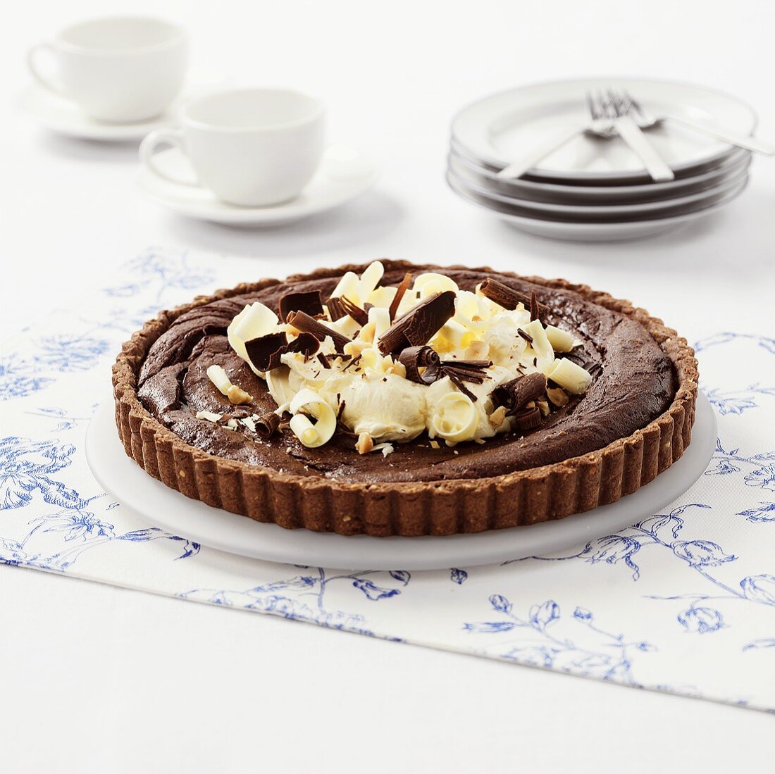 Chocolate tart with hazelnut base