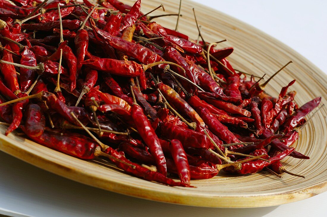 Dried chili peppers 