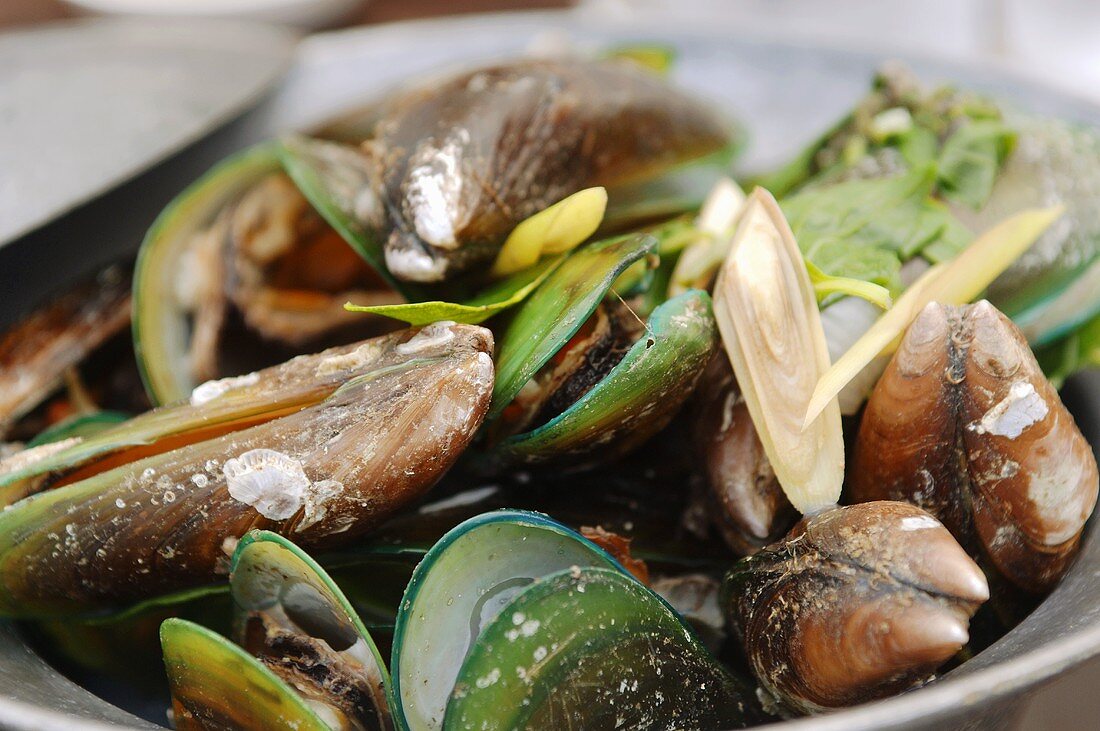 Mussels with lemon grass