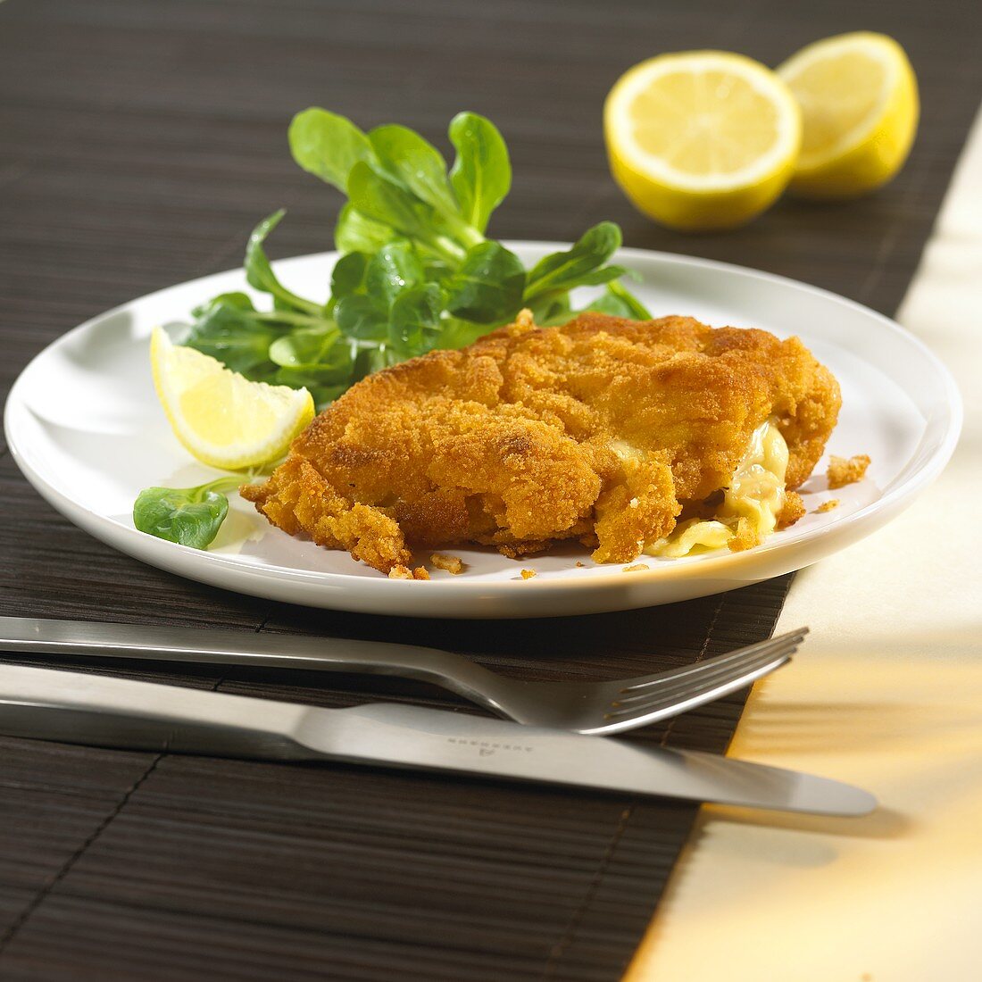 Cordon bleu mit Feldsalat