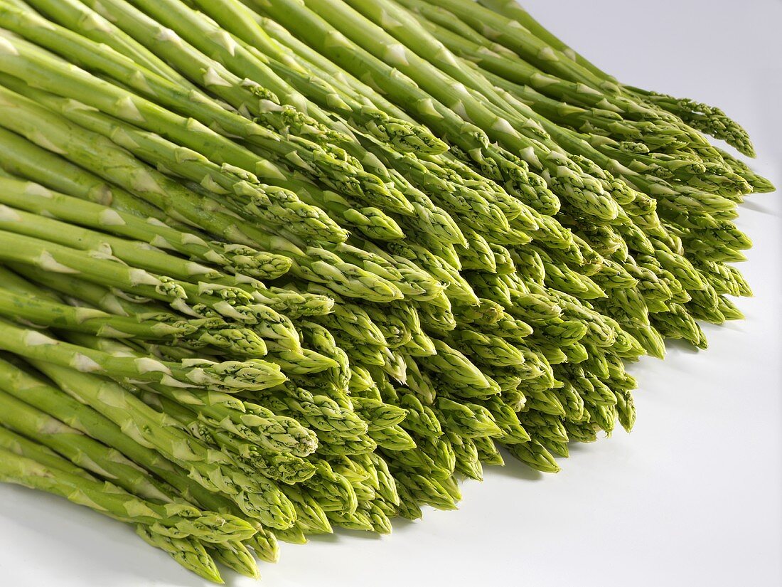 Green asparagus