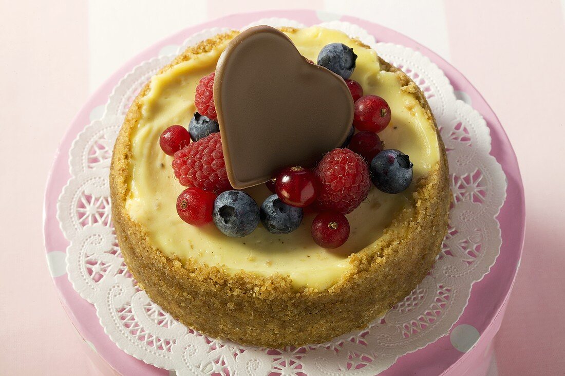 Mini-cheesecake with mixed berries