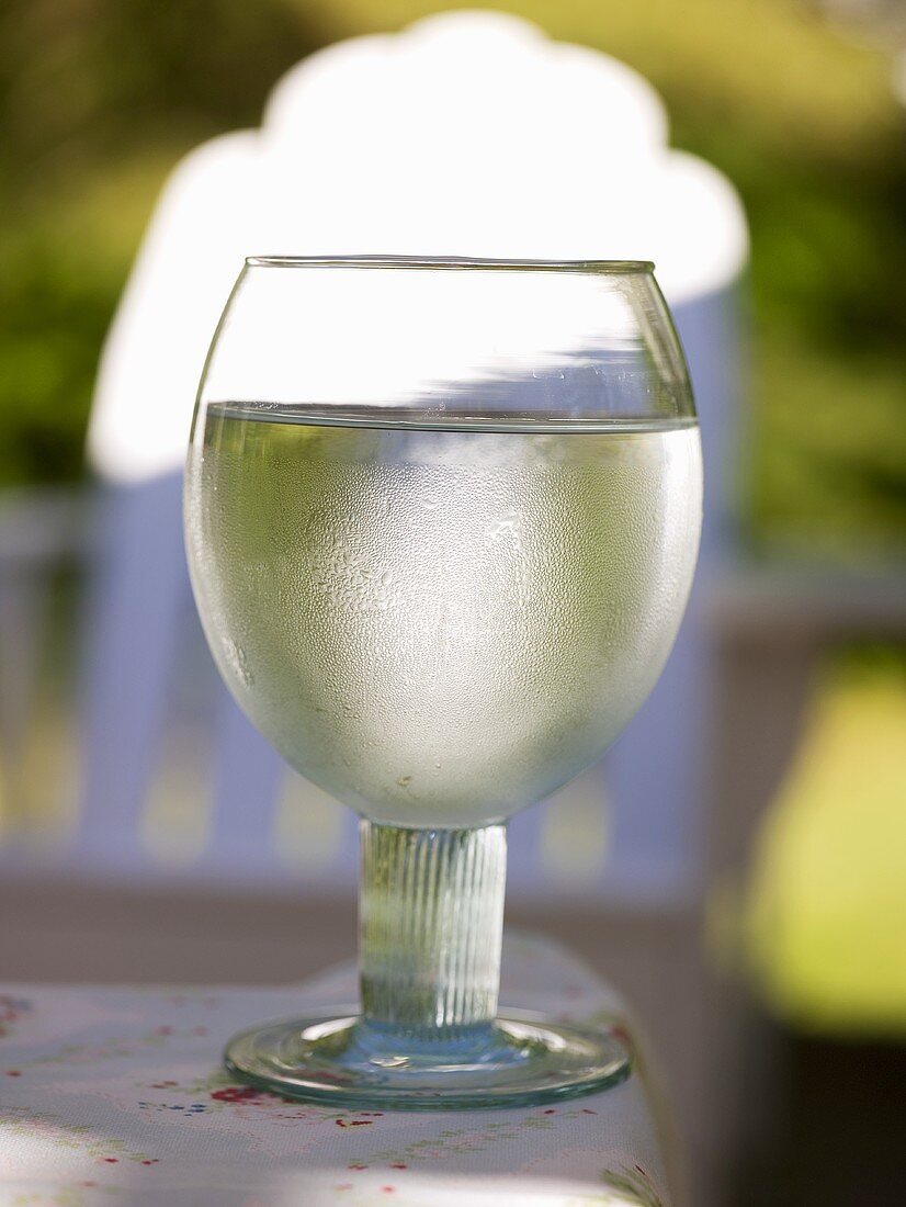 Ein Glas Wasser