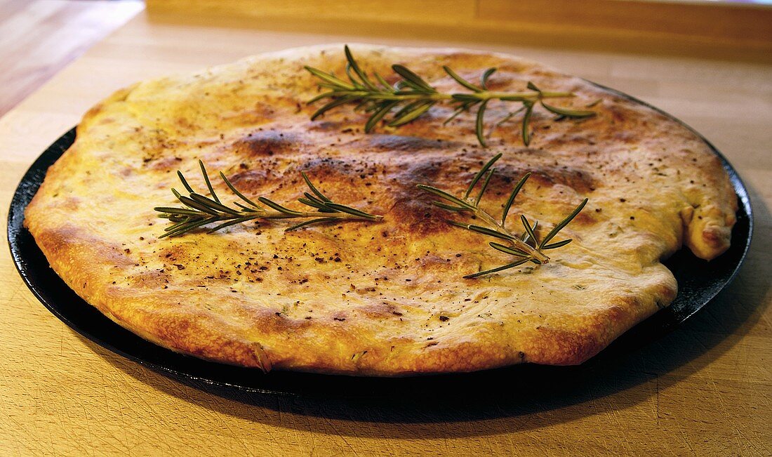 Schiaccata (Yeasted flatbread, Tuscany)