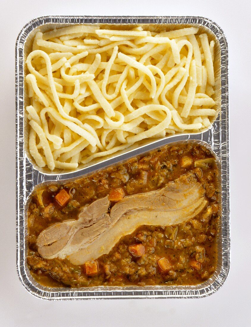 Belly pork with lentils & spaetzle noodles in aluminium dish