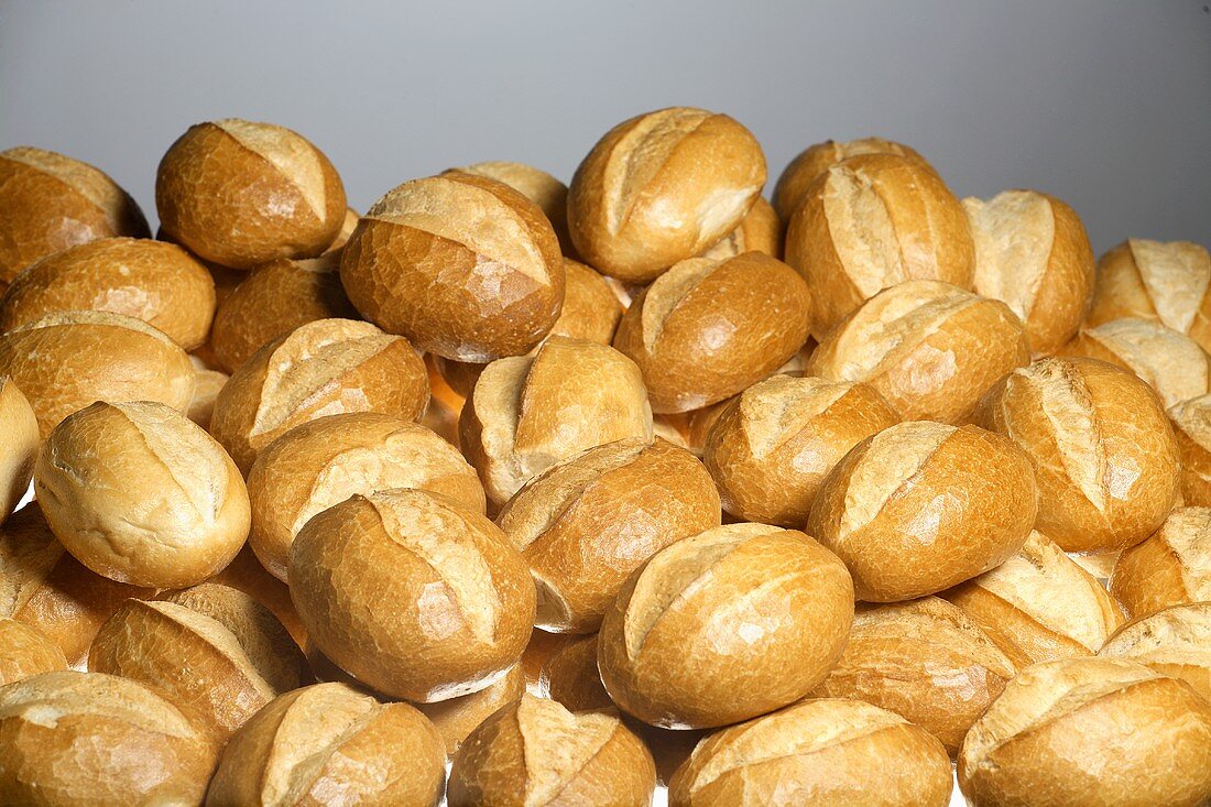 Bread rolls in a heap