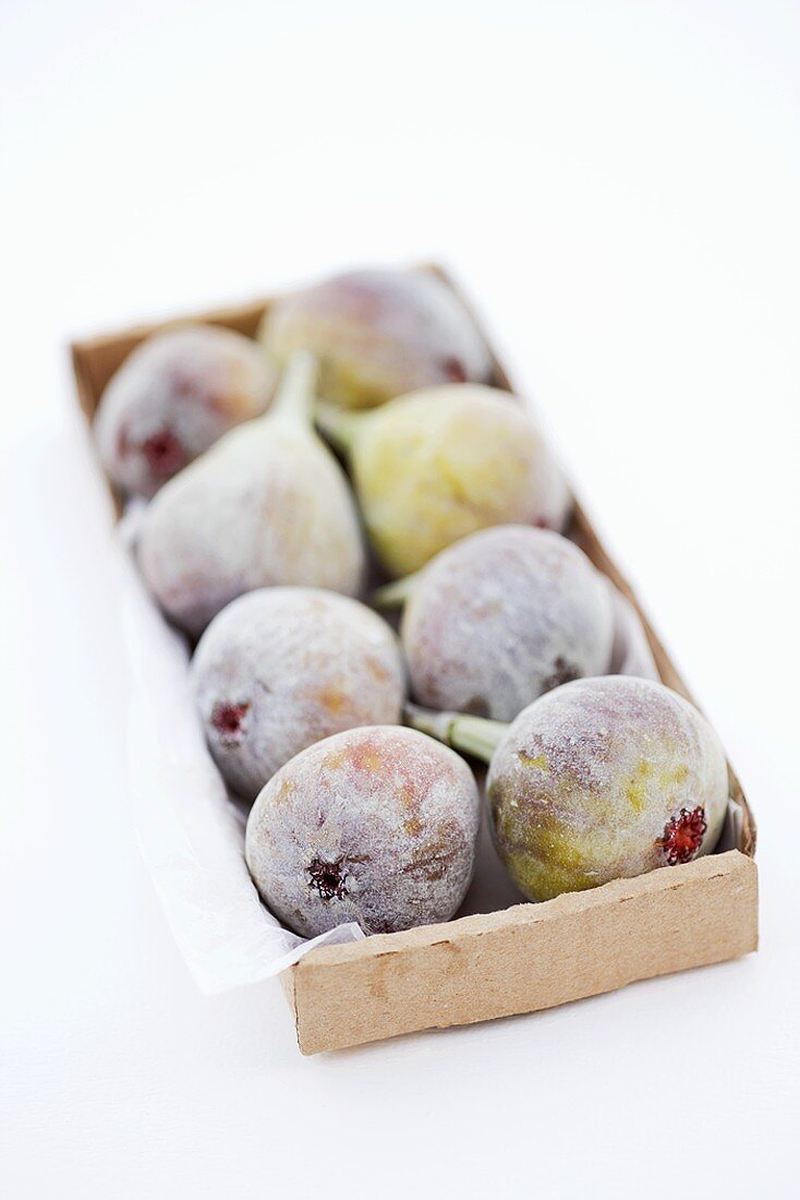Figs in packaging